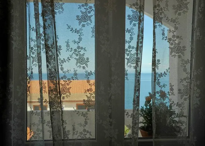 Sea Front With View Elegance Lägenhet