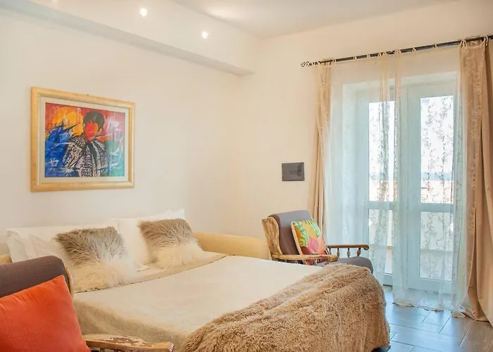 Sea Front With View Elegance Lägenhet