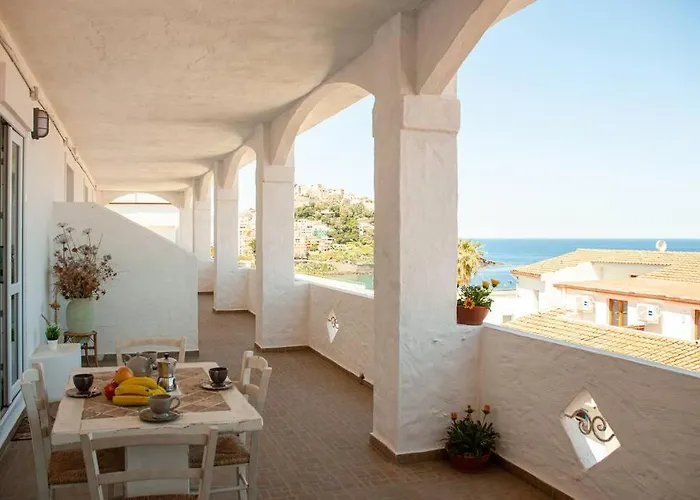 Apartman Sea Front With View Elegance